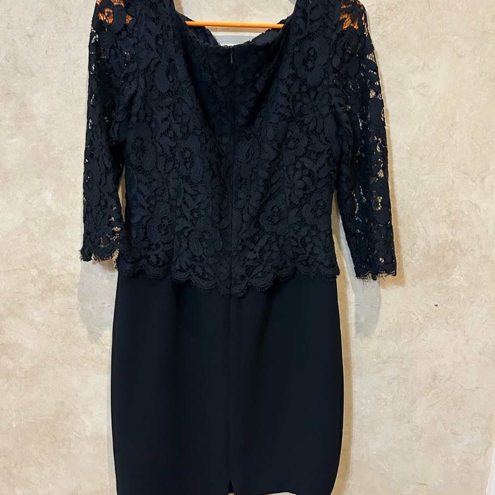 Talbots black Lace Overlay Sheath Dress with Three-Quarter Sleeves beautiful 12 - Picture 4 of 4